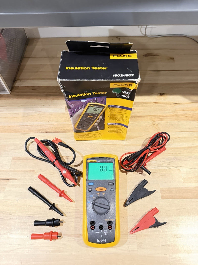 FLUKE 1503 INSULATION TESTER WITH ACCESSORIES