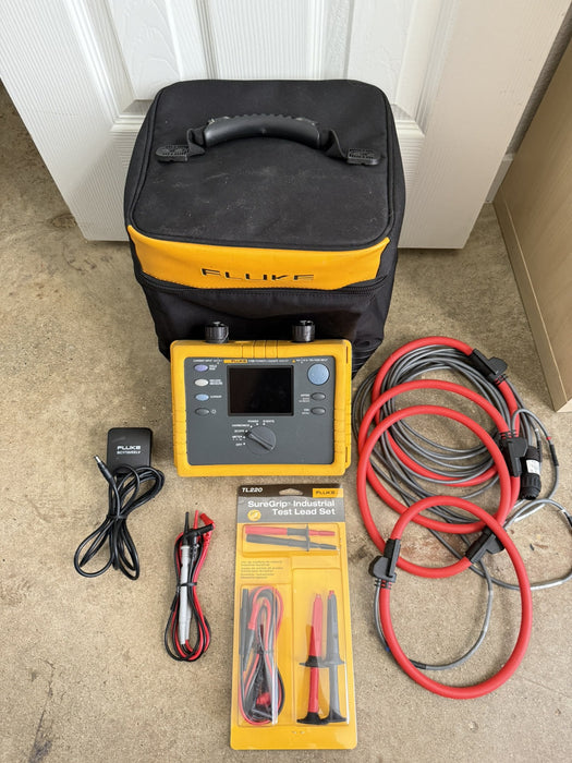 FLUKE 1735 THREE-PHASE POWER LOGGER W/ PROBES & CASE & CHARGER - FREE SHIPPING
