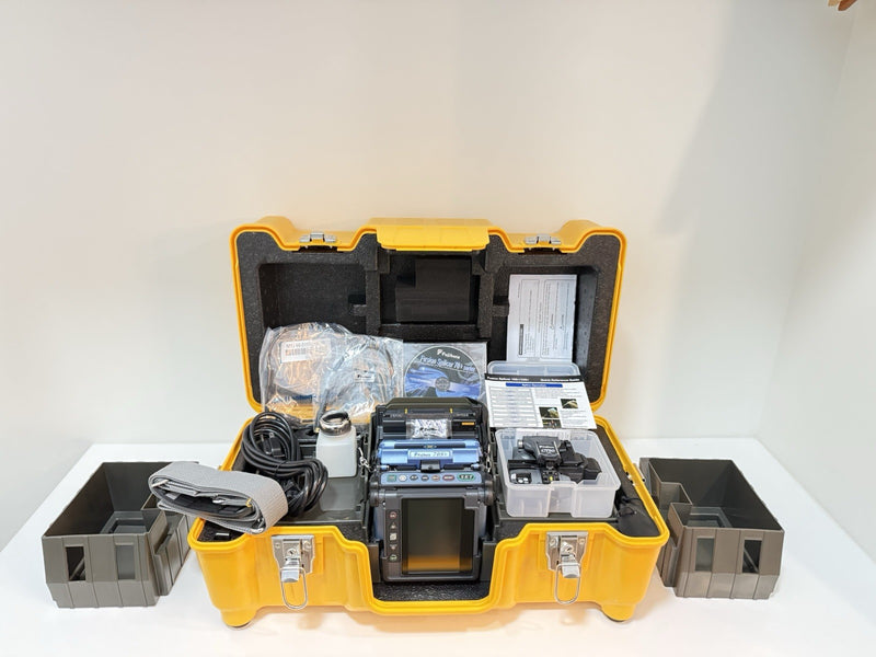 FUJIKURA 70S+ FUSION SPLICER KIT WITHCT50 CLEAVER