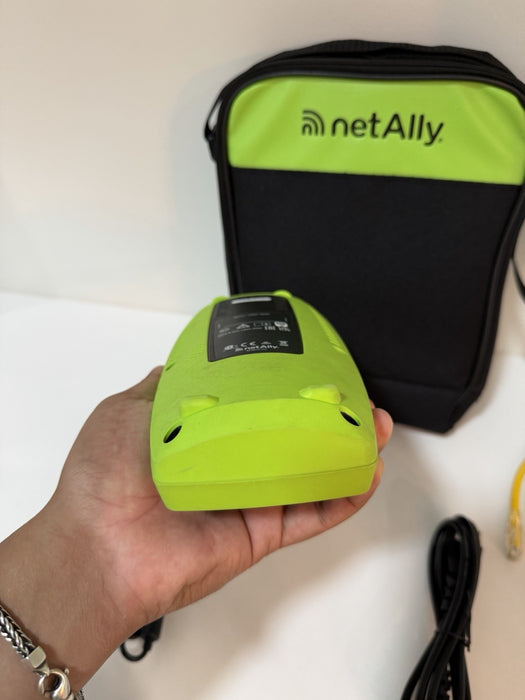 NETALLY LINKRUNNER AT 4000 NETWORKS TESTER W/ CHARGER & ACCESSORIES (TESTED)