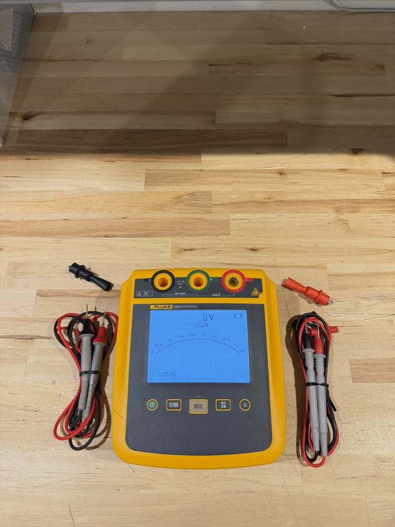 FLUKE 1535 MEGOHMMETER INSULATION TESTER W/ LEADS (TESTED) SHIPS FREE