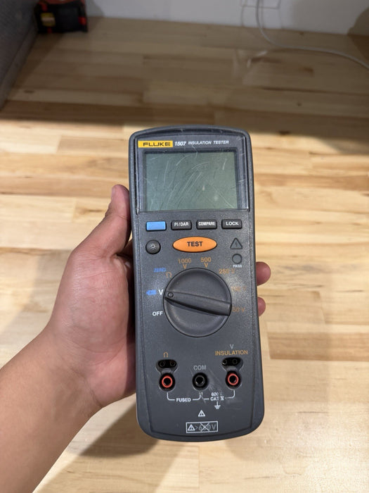 FLUKE 1507 INSULATION MULTIMETER (PARTS ONLY) FOR PARTS - SHIPS FAST