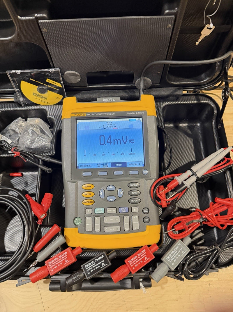 FLIKE 199C 200MHZ 2.5GS/s SCOPEMETER COLOR W/ ACCESSORIES (TESTED) SHIPS FAST