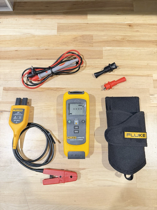 FLUKE A3004 FC WIRELESS DC CURRENT CLAMP METER NEW
