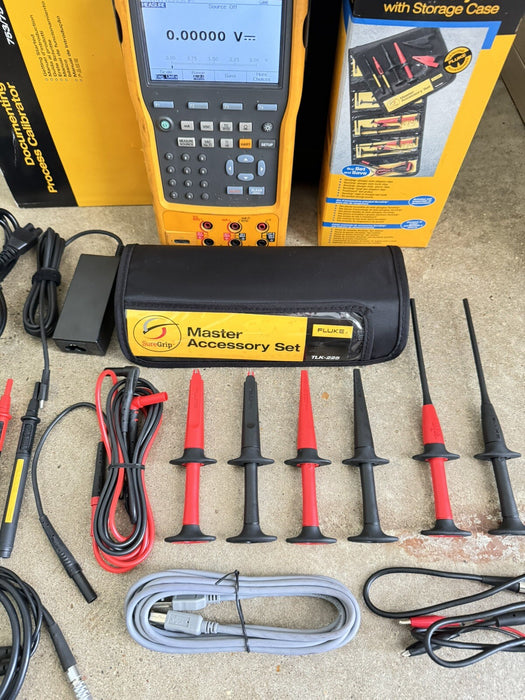 Fluke 754 Documenting Process Calibrator W / NEW TLK-2225 LEADS & FREE SHIPPING