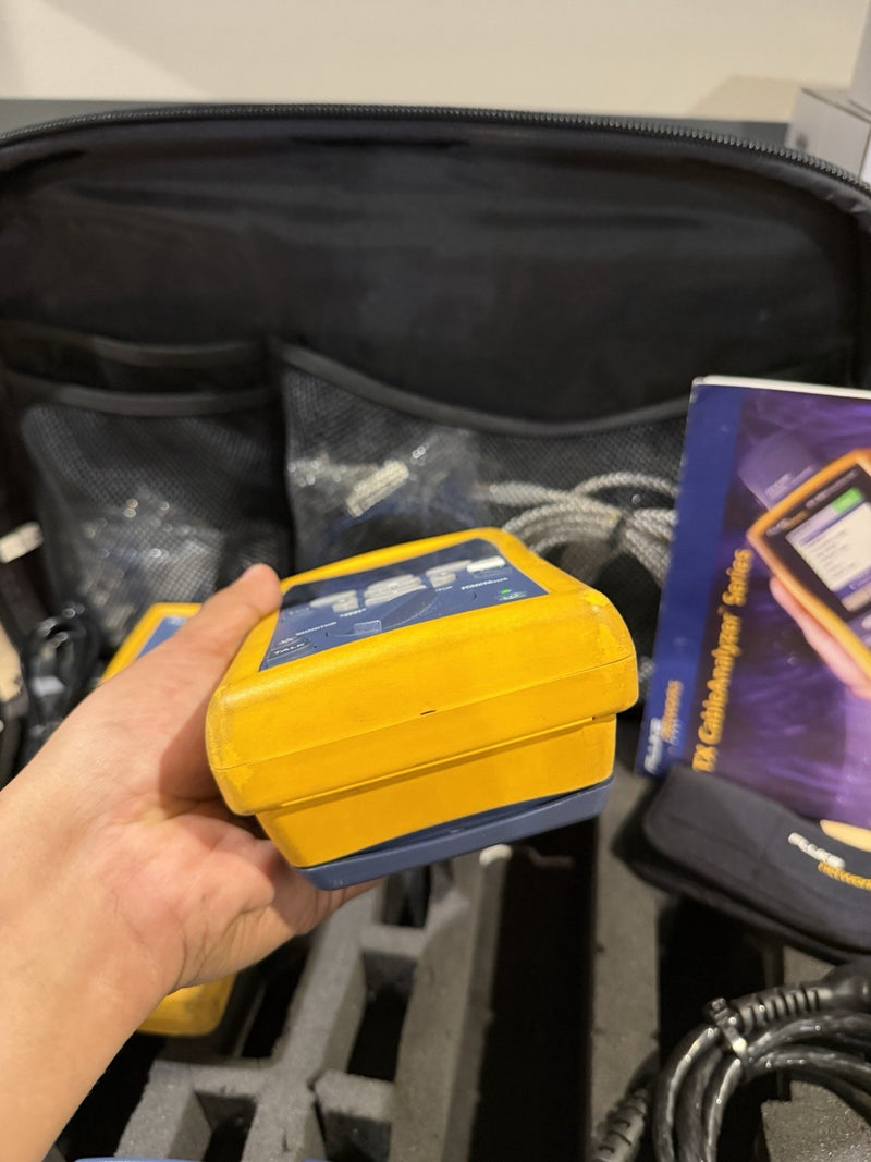FLUKE NETWORKS DTX-1800 DTX CABLE ANALYZER KIT & PLA001 TESTED