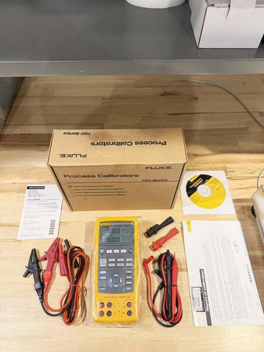 FLUKE 724 TEMPERATURE CALIBRATOR METER / NEW SEALED - FREE SHIPPING (TESTED) NEW