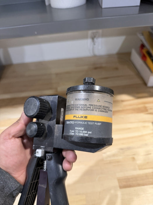 FLUKE 700HTP-2 HYDRAULIC TEST PUMP 10,000 PSI 690 BAR (TESTED) SHIPS FAST
