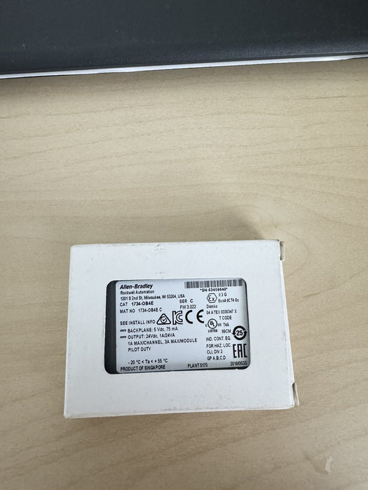 ALLEN BRADLEY PONIT 1734-OB4E POINT SOURCE OUTPUT MODULE I/O