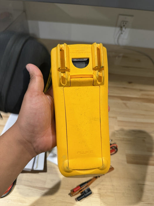 FLUKE 1587 FC 2 IN 1 HANDHELD DIGITAL INSULATION MULTIMETER WITH ACCESSORIES