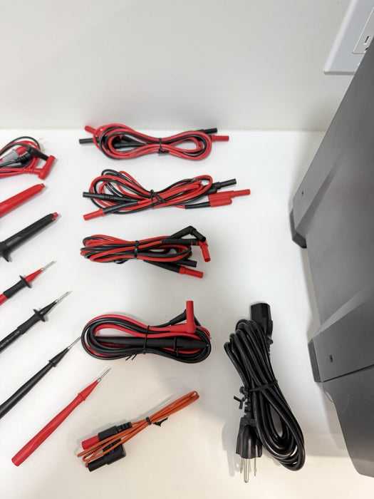 FLUKE 9144 FIELD METROLOGY WELL 50°C TO 660°C TEMPERATURE CALIBRATOR & LEADS