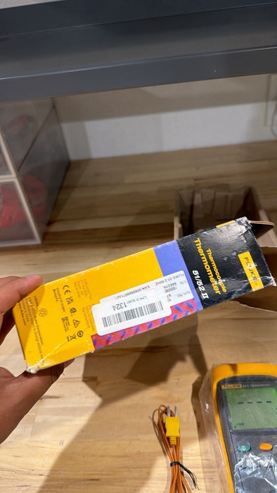 FLUKE 52 II THERMOMETER WITH PROBE CALIBRATED 2026