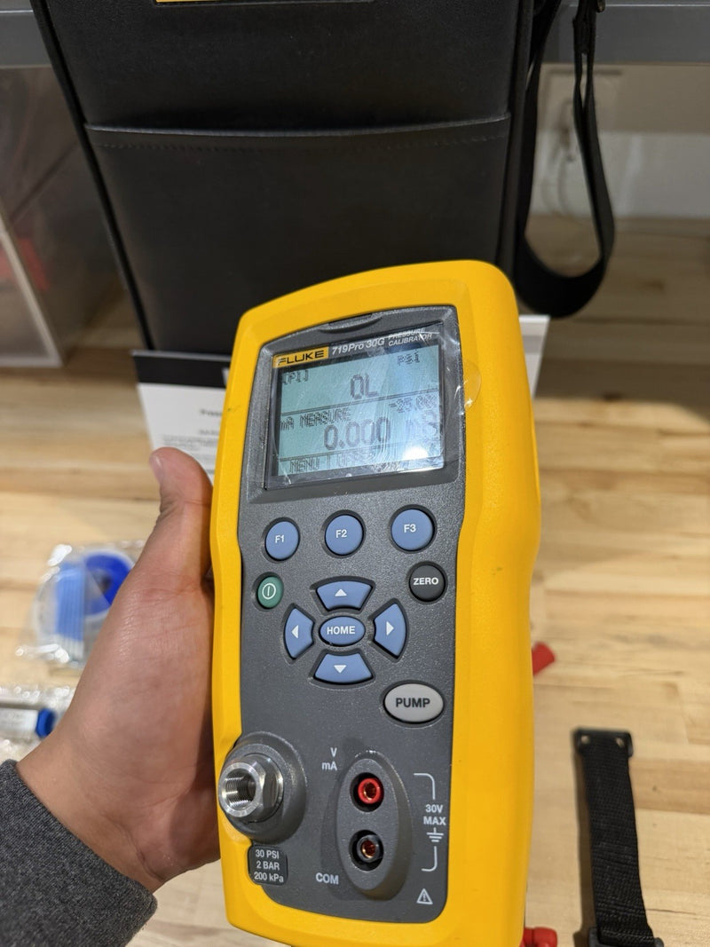 FLUKE 719PRO 30G PRESSURE CALIBRATOR KIT (PARTS ONLY) FOR PARTS