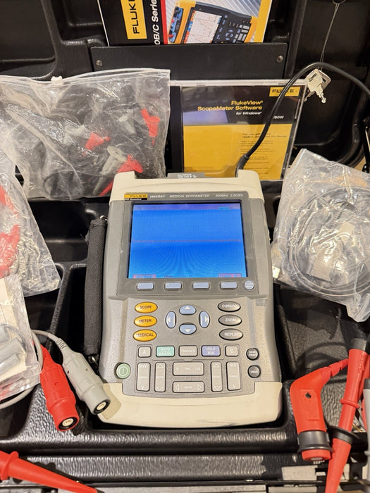 FLUKE 199XRAY MEDICAL SCOPEMETER 200MHz 2.5GS/S W/ ACCESSORIES (TESTED)