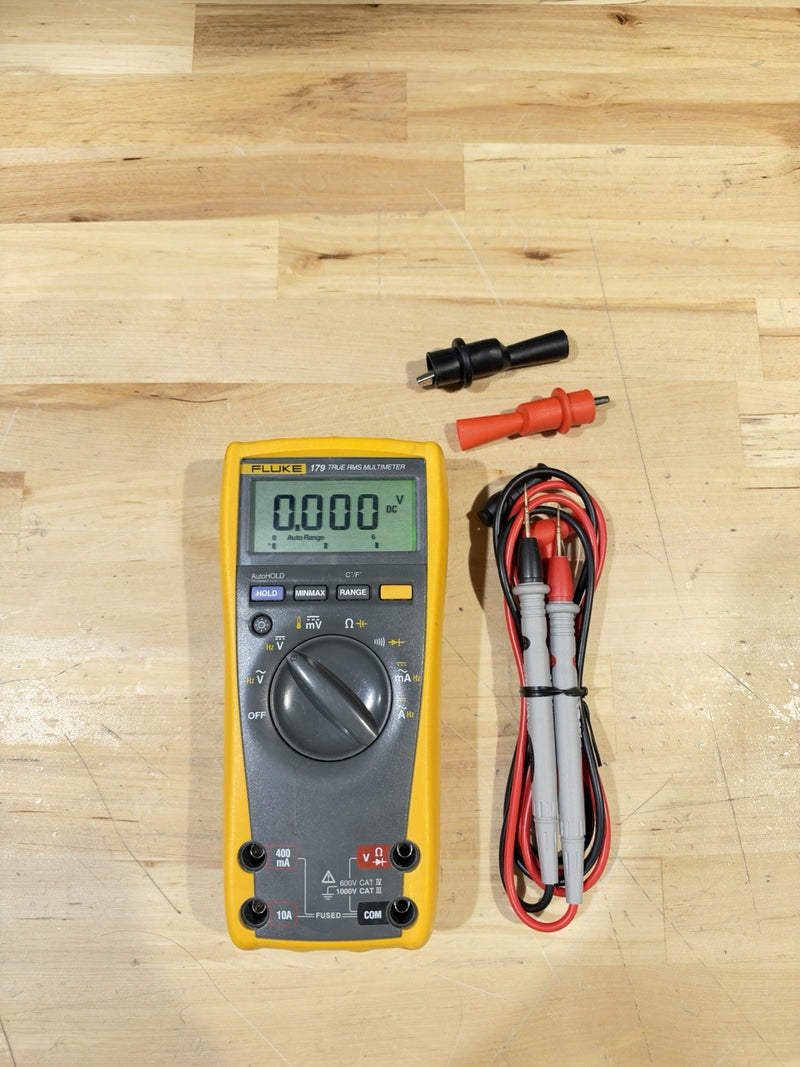 FLUKE 179 MULTIMETER W/ LEADS & CLIPS (SHIPS FAST)