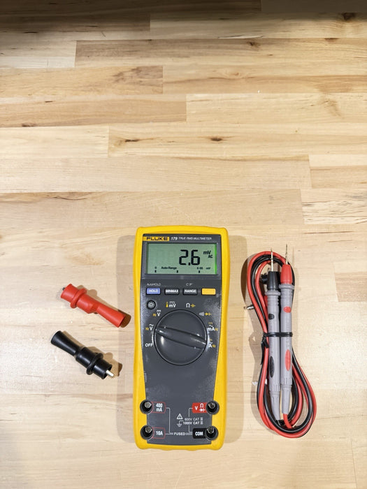 FLUKE 179 TRUE RMS MULTIMETER W/ LEADS- SHIPS FAST (TESTED) MINT CONDITION