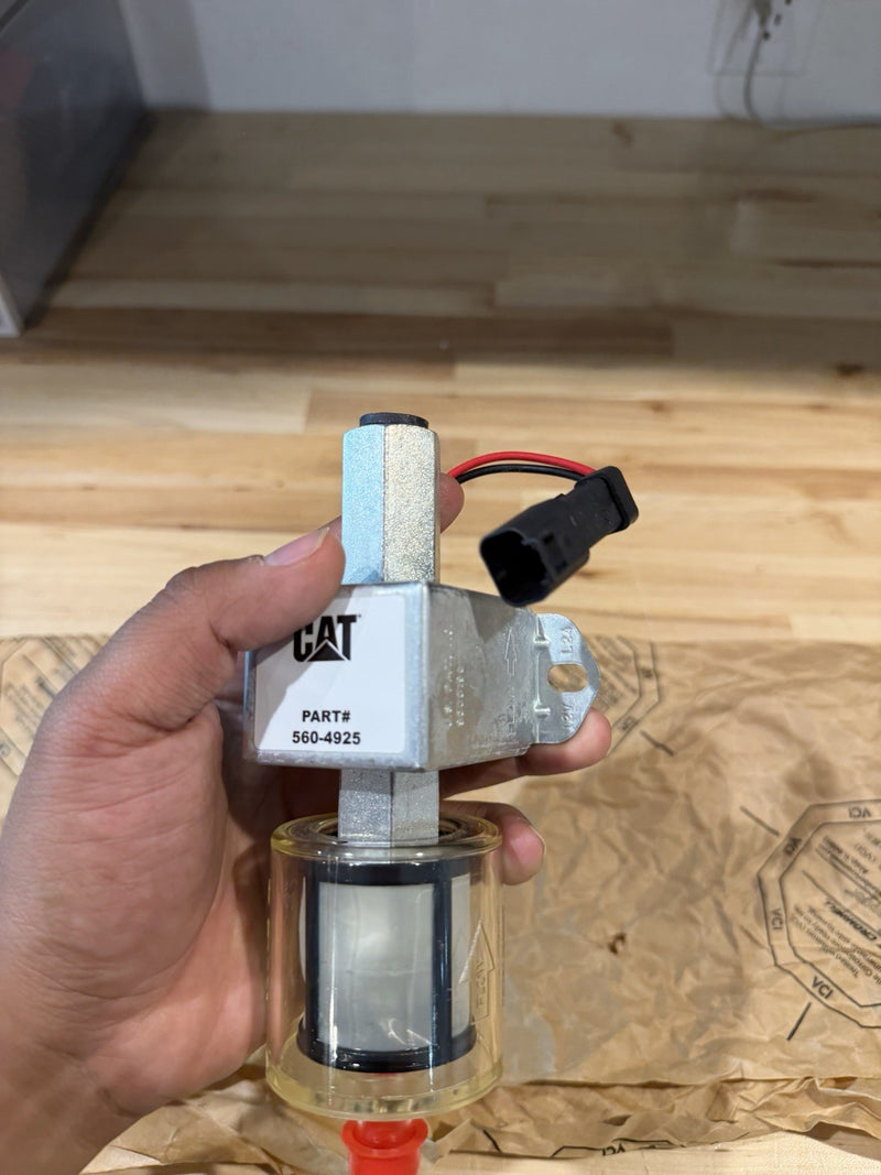 CAT 560-4925 FUEL TRANSFER PUMP  (NEW FACTORY SEALED) SHIPS FAST NEW