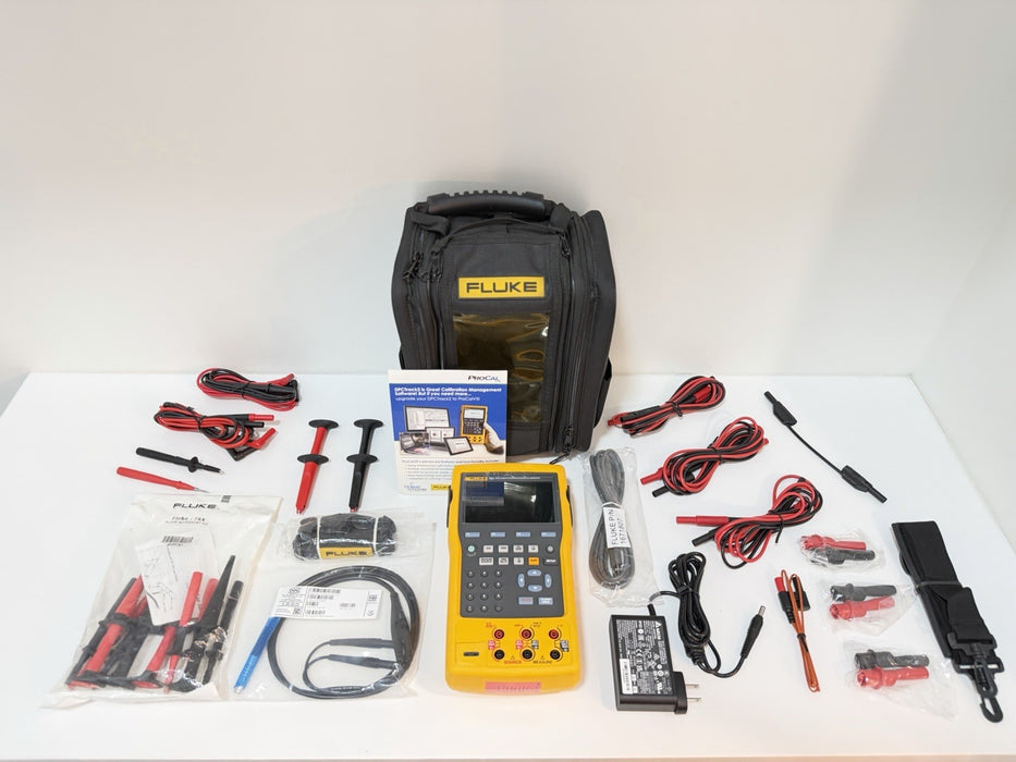 FLUKE 754 DOCUMENTING PROCESS CALIBRATOR WITH ACCESSORIES NEW