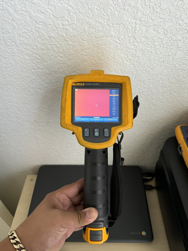 FLUKE TI27 60HZ 240 X 180 THERMAL IMAGING CAMERA WITH BATTERY & CHARGER-