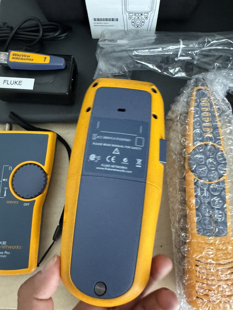 FLUKE NETWORKS LRAT-2000 LINKRUNNER AT-2000 KIT WITH PROBE & TONER