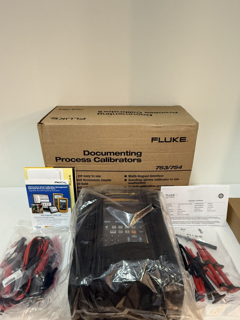 FLUKE 754 DOCUMENTING PROCESS CALIBRATOR/ MFG-2024 CALIBRATED 2024