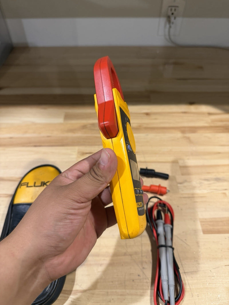 FLUKE 324 TRUE-RMS CLAMP METER W/ LEADS & CASE - SHIPS FAST
