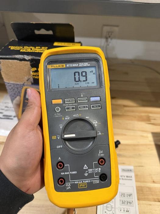 FLUKE 87V MAX TRUE RMS MULTIMETER W/ LEADS & CLIPS (TESTED) SHIPS FAST