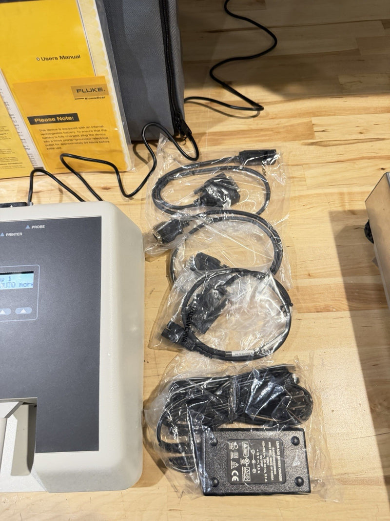 FLUKE INDEX 2 SPO2 SIMULATOR KIT W/ ACCESSORIES (TESTED) SHIPS FREE - NEW