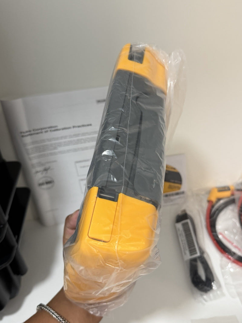FLUKE 437 II POWER QUALITY & ENERGY ANALYZER