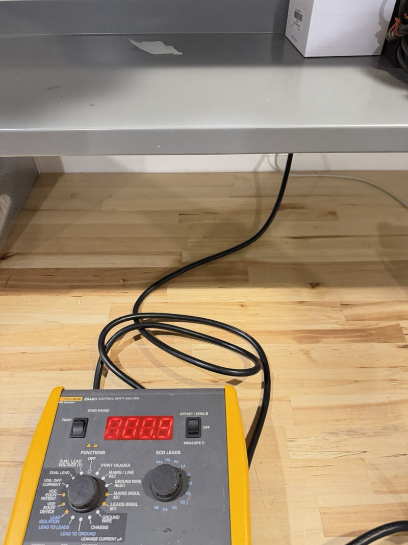 FLUKE BIOMEDICAL ESA601 ELECTRICAL SAFETY ANALYZER TESTER