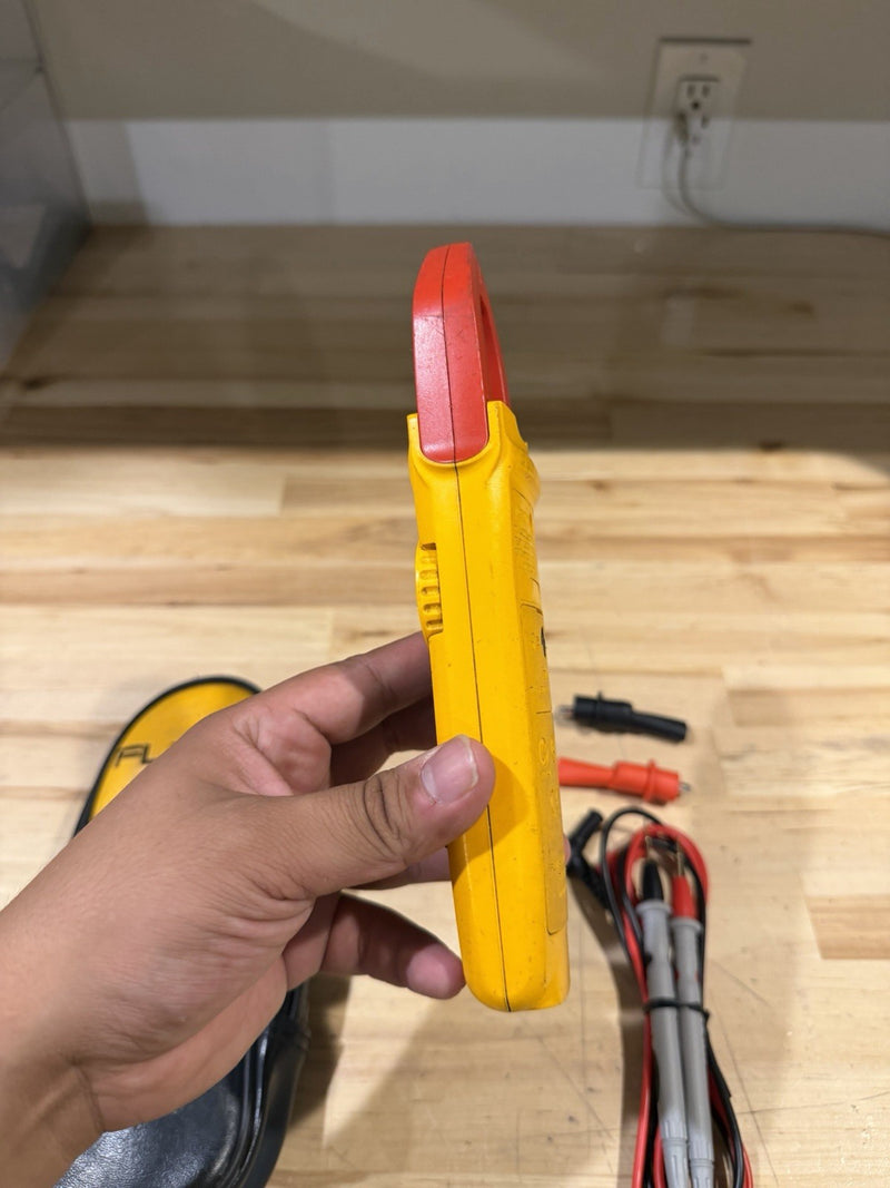FLUKE 324 TRUE-RMS CLAMP METER W/ LEADS & CASE - SHIPS FAST