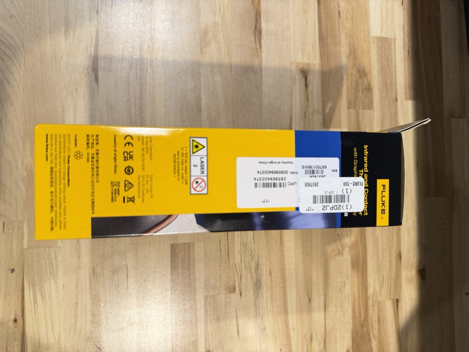 FLUKE 568 INFRARED & CONTACT THERMOMETER WITH GRAPHICAL LCD DISPLAY NEW