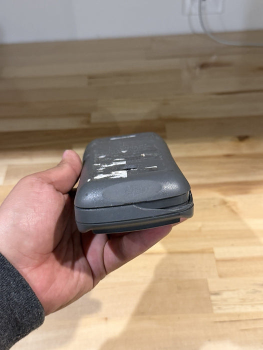 FLUKE 1587 INSULATION TESTER (PARTS ONLY) DOESN’T WORK