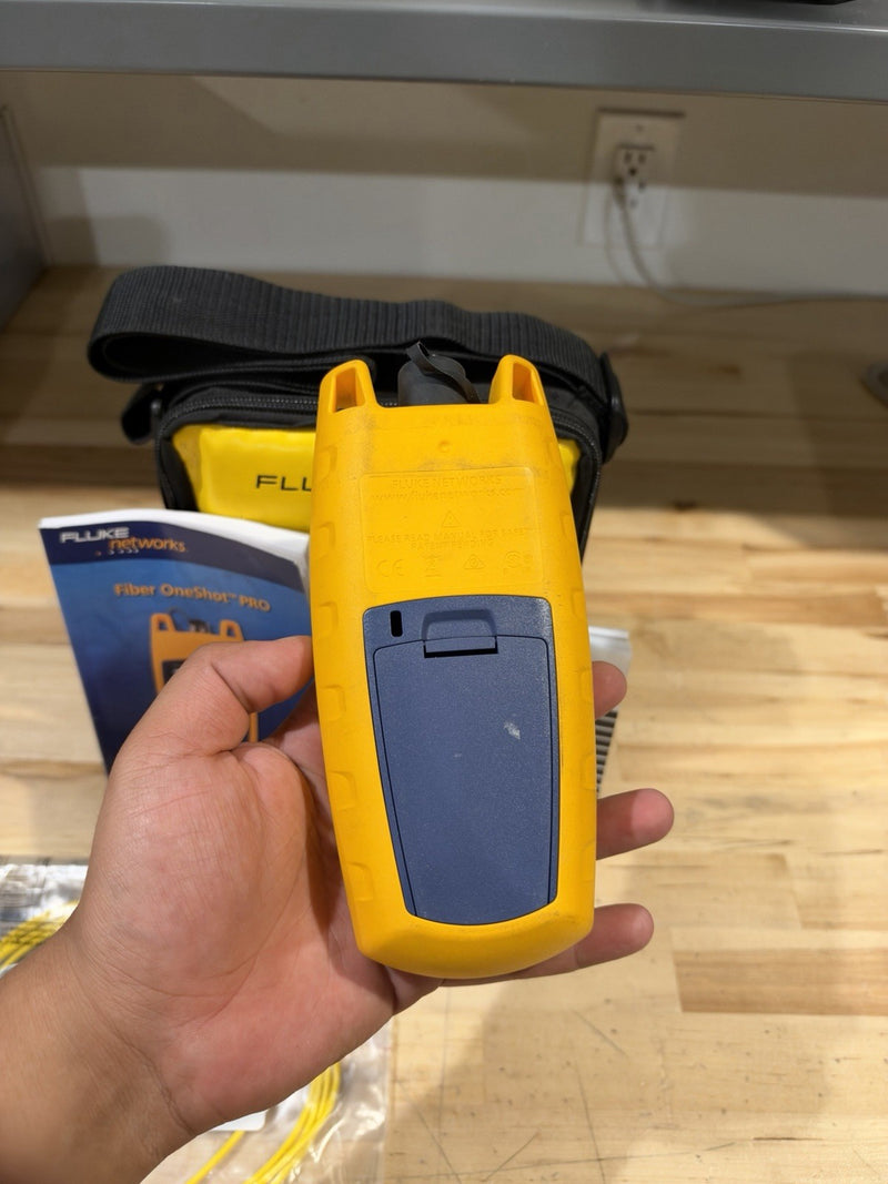 FLUKE NETWORKS FIBER ONESHOT PRO SINGLEMODE TESTER (FREE SHIPPING)