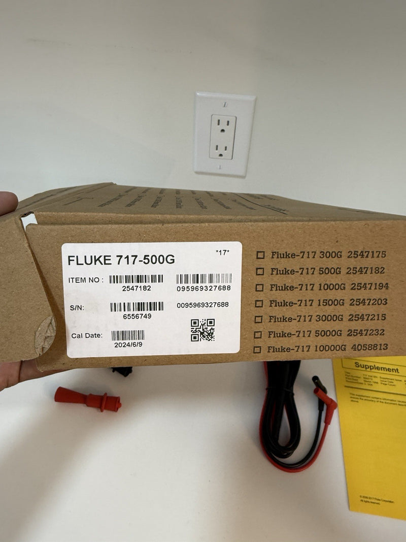 FLUKE 717 500G PRESSURE CALIBRATOR CALIBRATED 2024