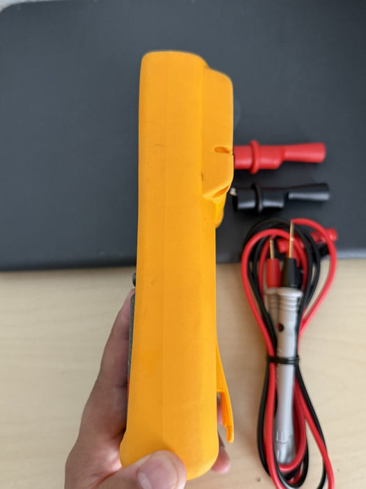 FLUKE 87V TRUE RMS MULTIMETER WITH LEADS
