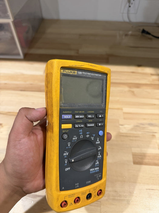 FLUKE 189 TRUE RMS MULTIMETER (PARTS ONLY)  FOR PARTS - SHIPS FAST