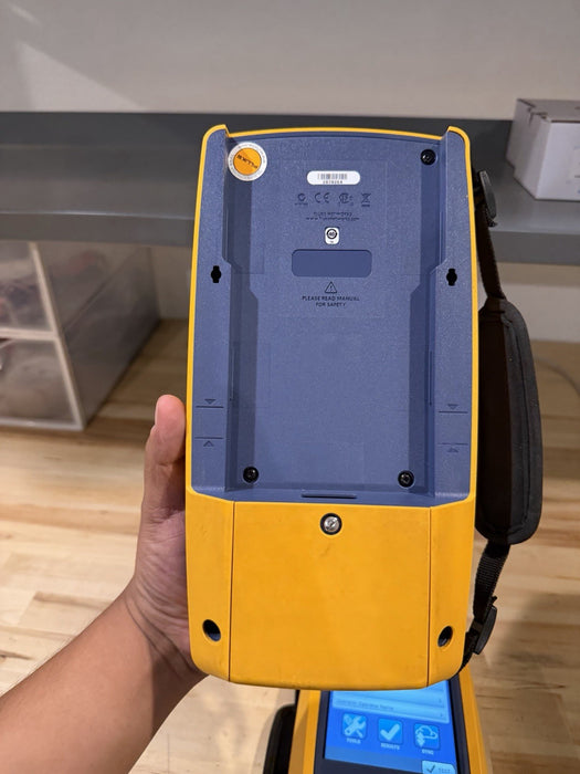 FLUKE NETWORKS VERSIV MAINFRAME & REMOTE WITH CHARGER