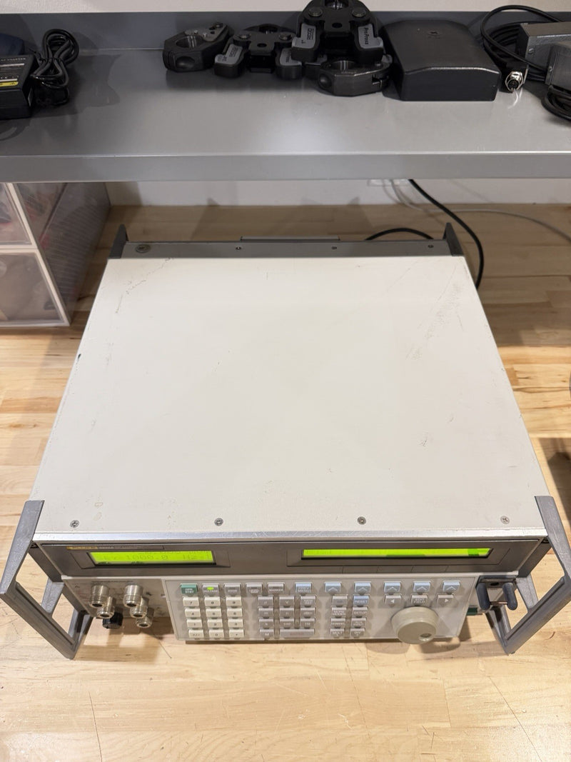 FLUKE 5820A OSCILLOSCOPE CALIBRATOR W/ 5 CHANNEL OPTION (FREE SHIPPING)