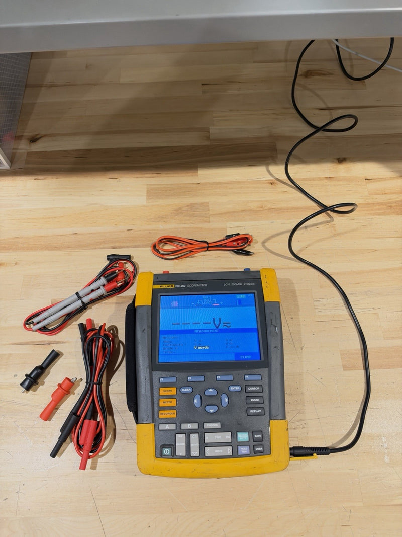 FLUKE 190-202 SCOPEMETER 2.5GS/S 2CHANNEL 200MHZ OSCILLOSCOPE (TESTED)SHIPS FREE