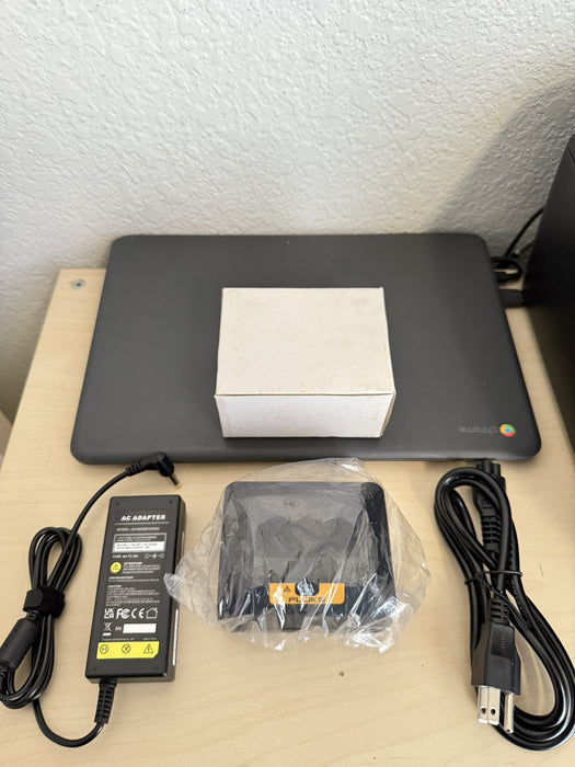 FLUKE BC7217 BATTERY CHARGER FOR BP72XX FLUKE 744, 743B, 741B, 702, 701