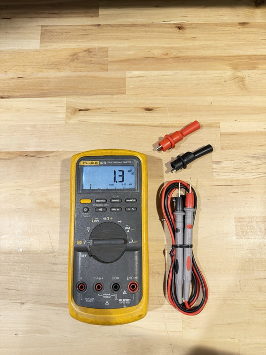 FLUKE 87V TRUE RMS MULTIMETER W/ LEADS (TESTED) SHIPS FAST