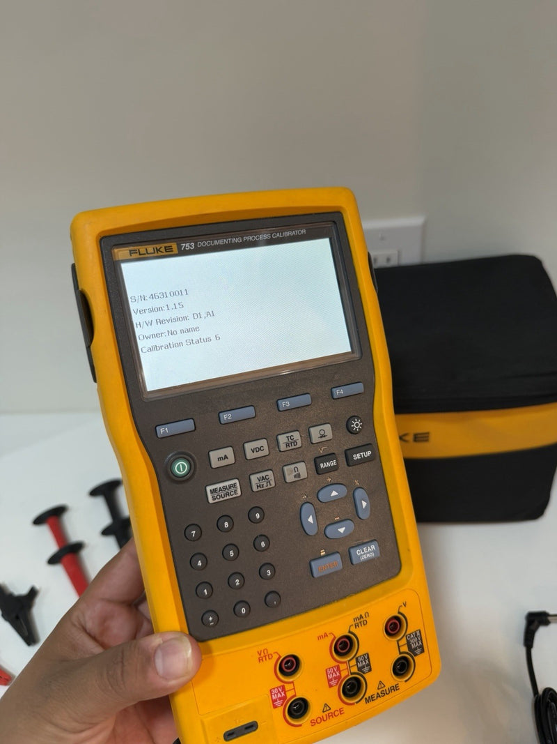FLUKE 753 DOCUMENTING PROCESS CALIBRATOR WITH ACCESSORIES TESTED