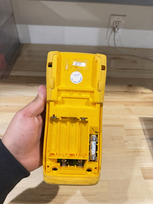 FLUKE 189 TRUE RMS MULTIMETER FOR PARTS