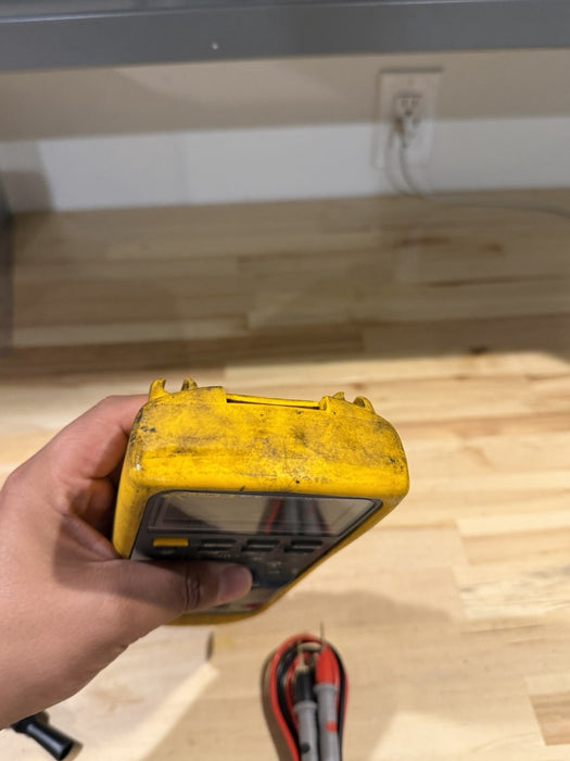 FLUKE 87V TRUE RMS MULTIMETER W/ LEADS (TESTED) SHIPS FAST