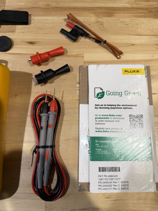 FLUKE 1507 INSULATION MULTIMETER W/ LEADS & CLIPS - SHIPS FAST