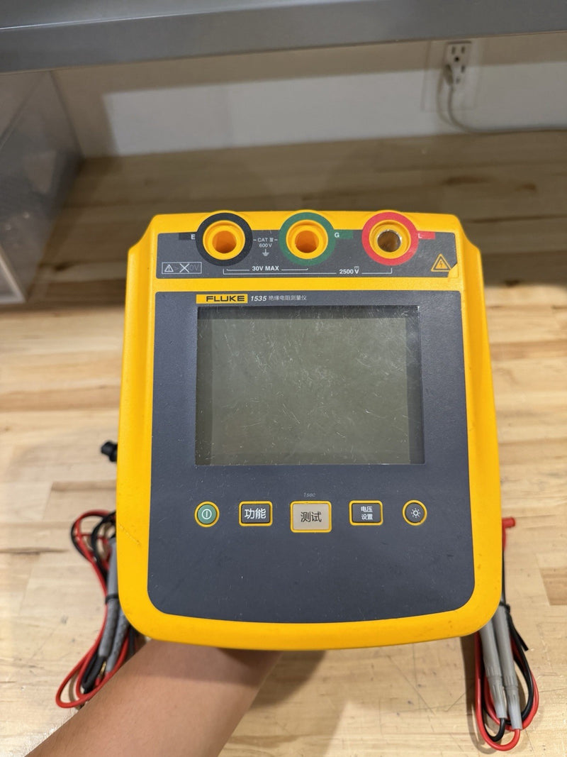 FLUKE 1535 MEGOHMMETER INSULATION TESTER W/ LEADS (TESTED) SHIPS FREE