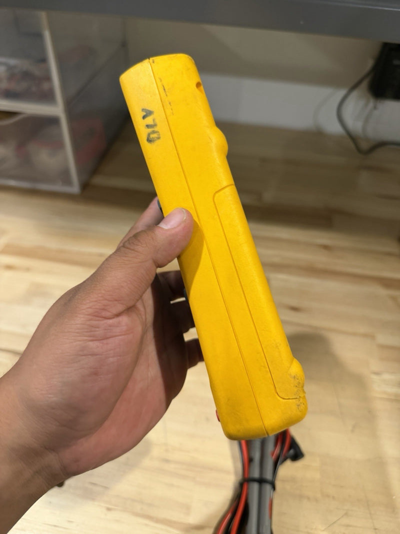 FLUKE 189 TRUE RMS MULTIMETER WITH LEADS & CLIPS TESTED