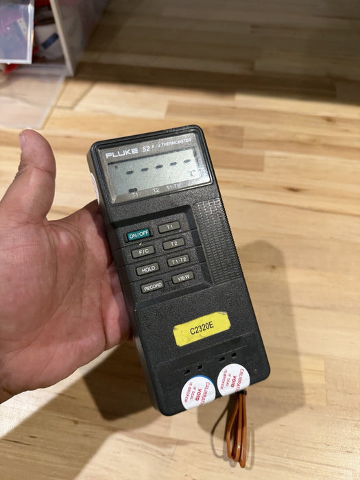 FLUKE 52 K/J THERMOMETER W/ PROBE (TESTED) SHIPS FAST