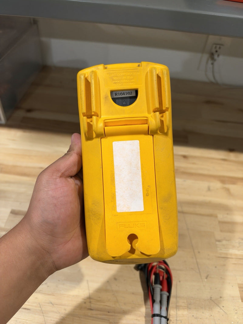 FLUKE 87V TRUE RMS MULTIMETER W/ LEADS (TESTED) SHIPS FAST